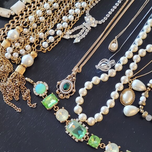 Vintage Jewelry Lot - Picture 3 of 10